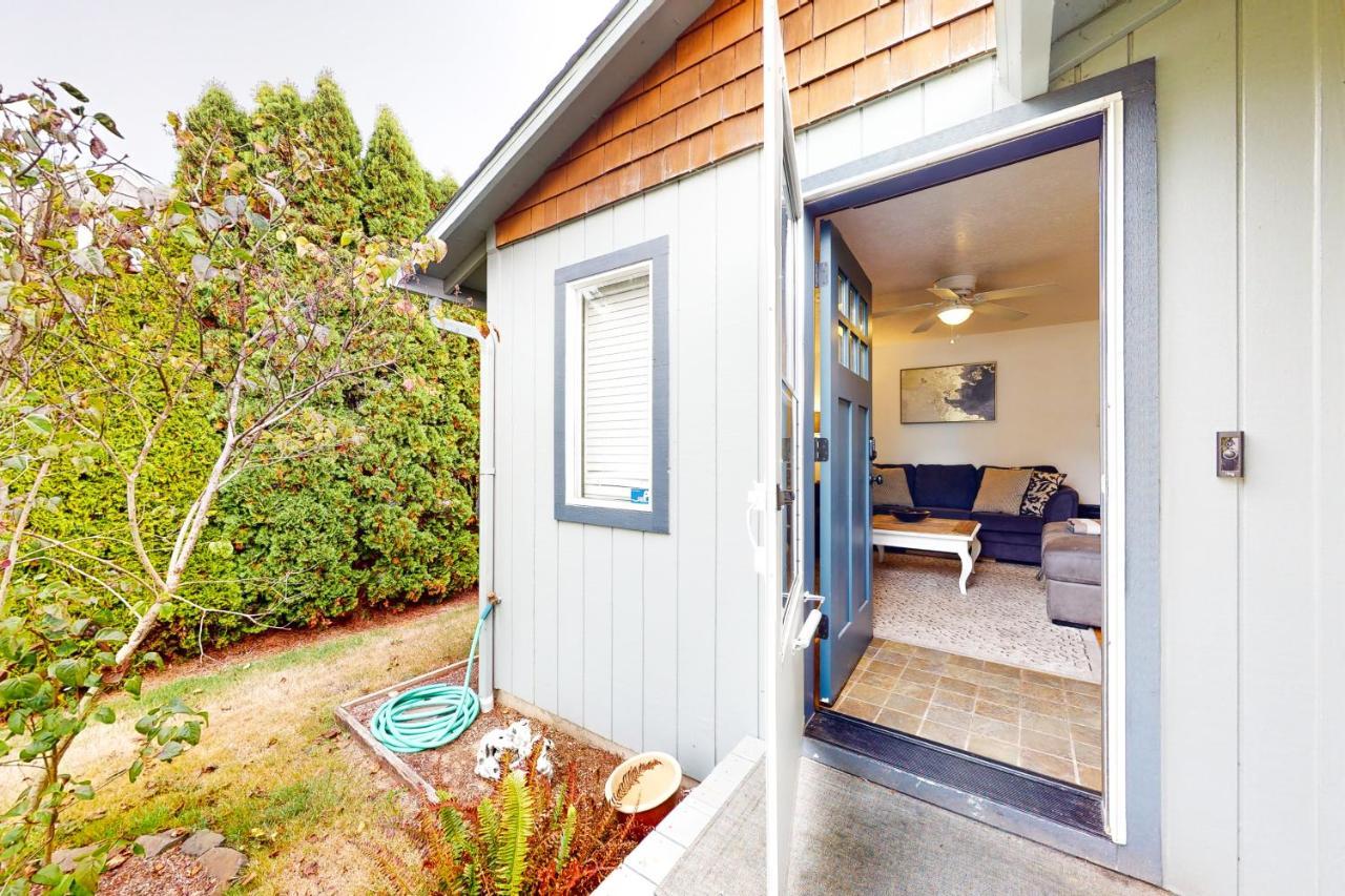 Villa Coastal Calm à Lincoln City Extérieur photo